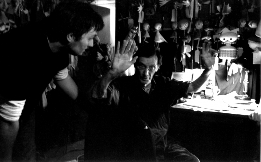Scott-Directing-Tom-Bell