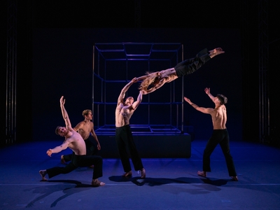 Additional Gallery Picture 4 Nobody By Motionhouse Image Credit Dan Tucker