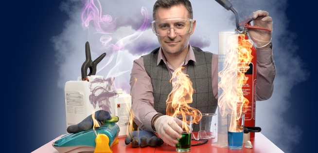 Mark Thompson: Spectacular Science Steve Ullathorne